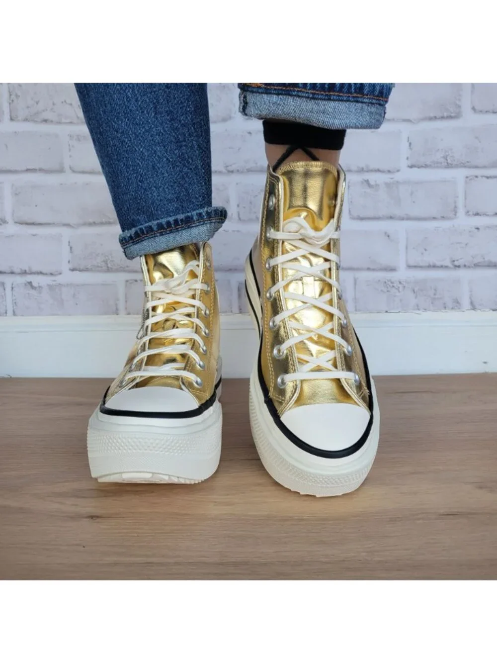 ⭐Converse Chuck Taylor Lift Double Stack Gold 9.5 Women's Shoes Sneakers A15164C